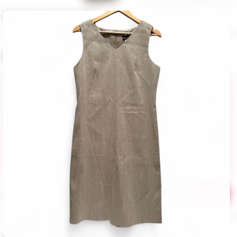 Harve Benard Vintage Sleeveless Beige Pencil Dress Size 8 Business Casual Preppy